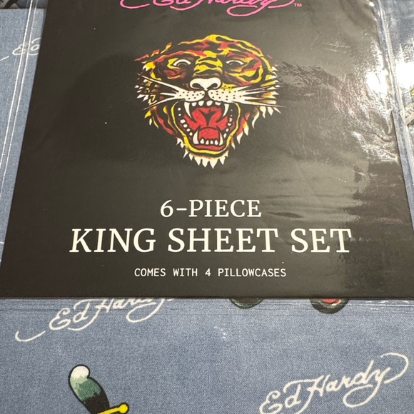 Ed Hardy Blue King Sheet Set with Tattoo Designs - Picture 6 of 10